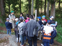 里山の環境学習(トレッキング)-写真1
