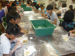 古墳見学と勾玉づくり-写真2