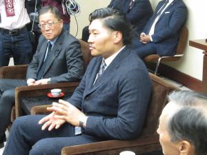 歓談時の稲垣選手