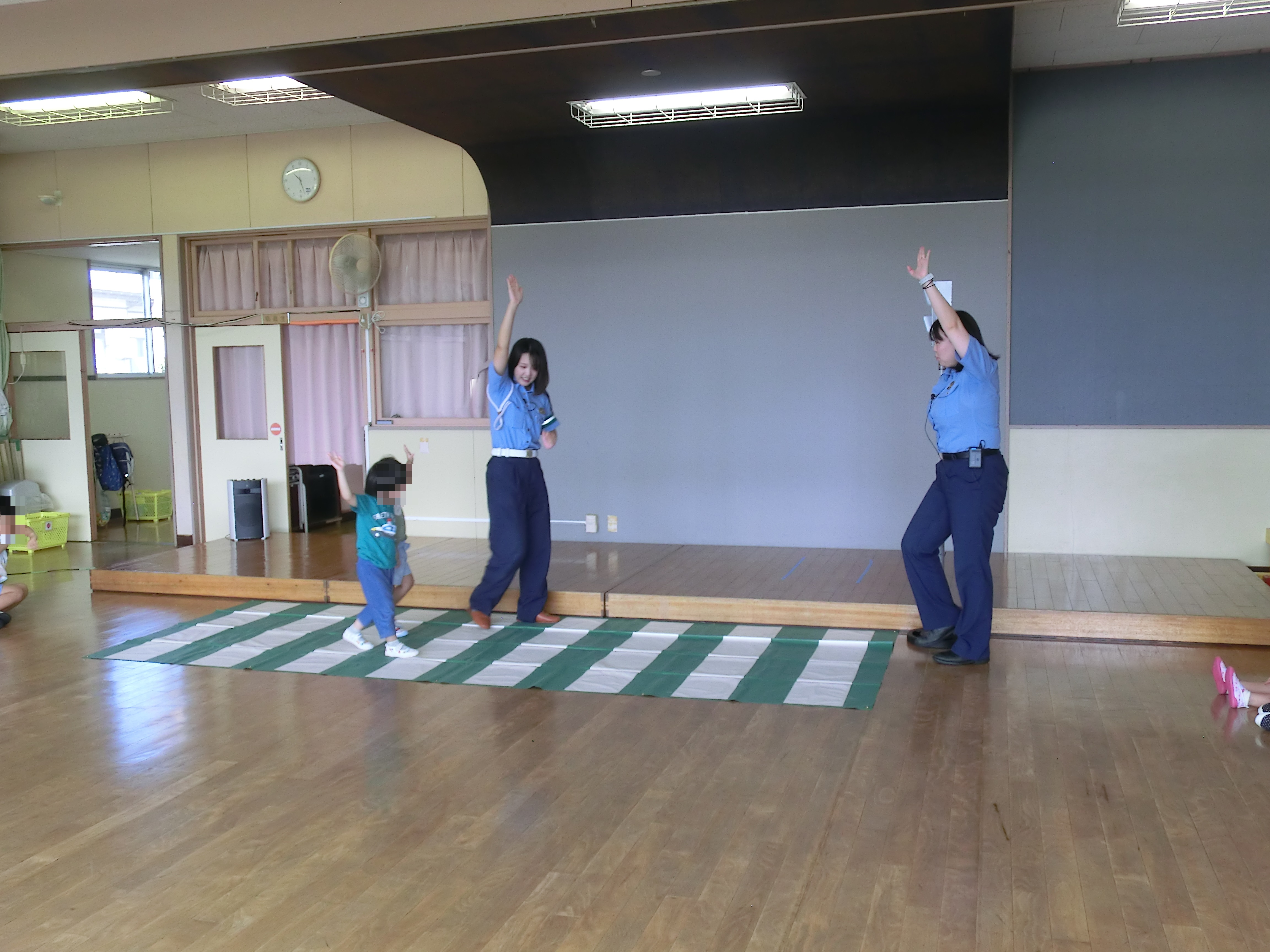 横断歩道の渡り方