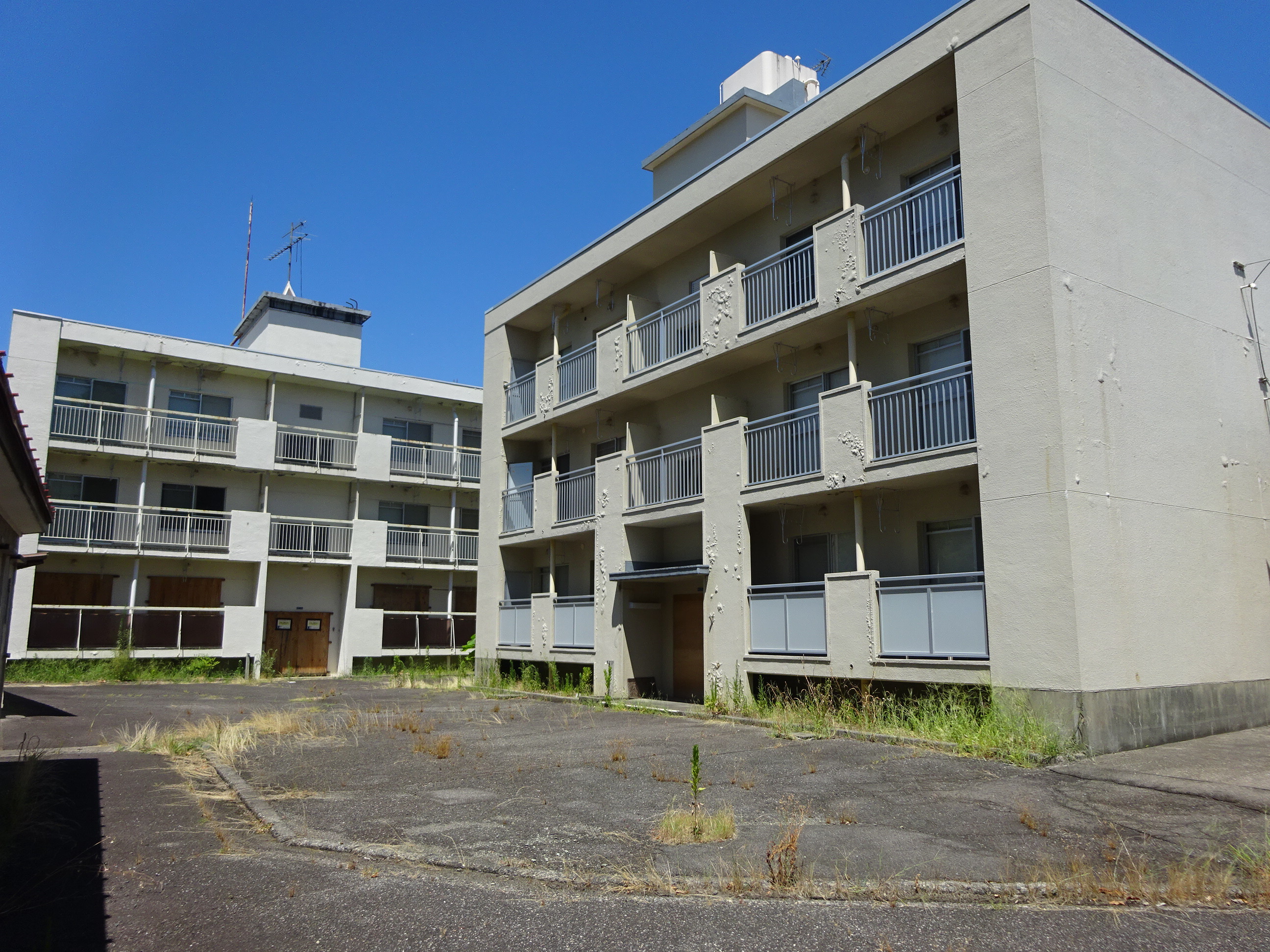 旧学校町第一・第二職員宿舎
