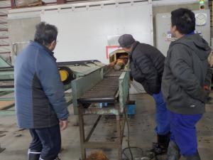 オガ粉にする機械