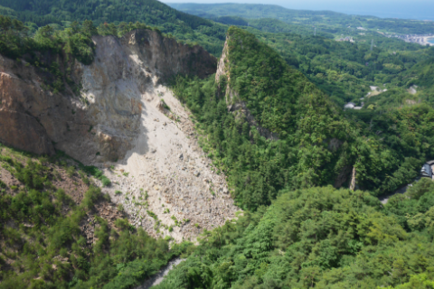 Large-scale mining siteの画像