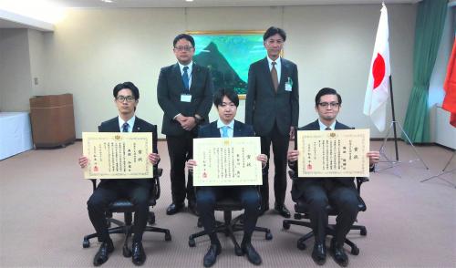 記念撮影の様子