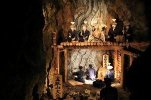 金山採掘の様子