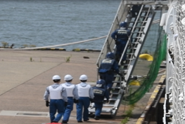 船内検索・テロリストの補足・制圧 ​（新潟海上保安部・東京税関新潟税関支署・東京出入国在留管理局新潟出張所）