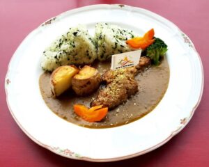 SADO・GOLD ハンバーグカレー