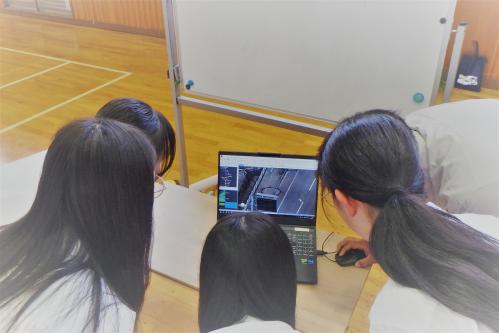 体験実習・3D測量（県立栃尾高）