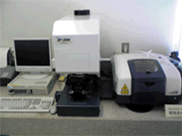 顕微赤外分光光度計