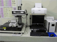 三次元粗さ・輪郭形状測定機