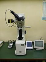 ビッカース硬さ試験機