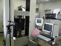 精密万能材料試験機