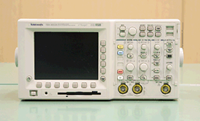 デジタルフォスファオシロスコープ